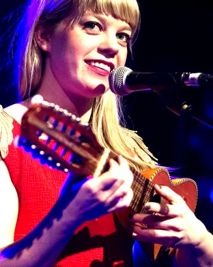 Basia Bulat Washington