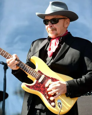 Dave Alvin Easton