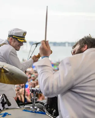 Deer Tick Washington
