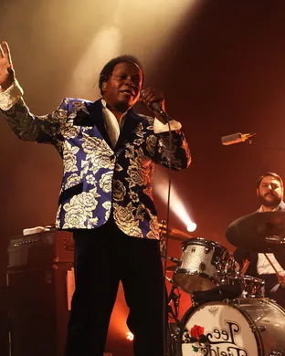 Lee Fields Easton